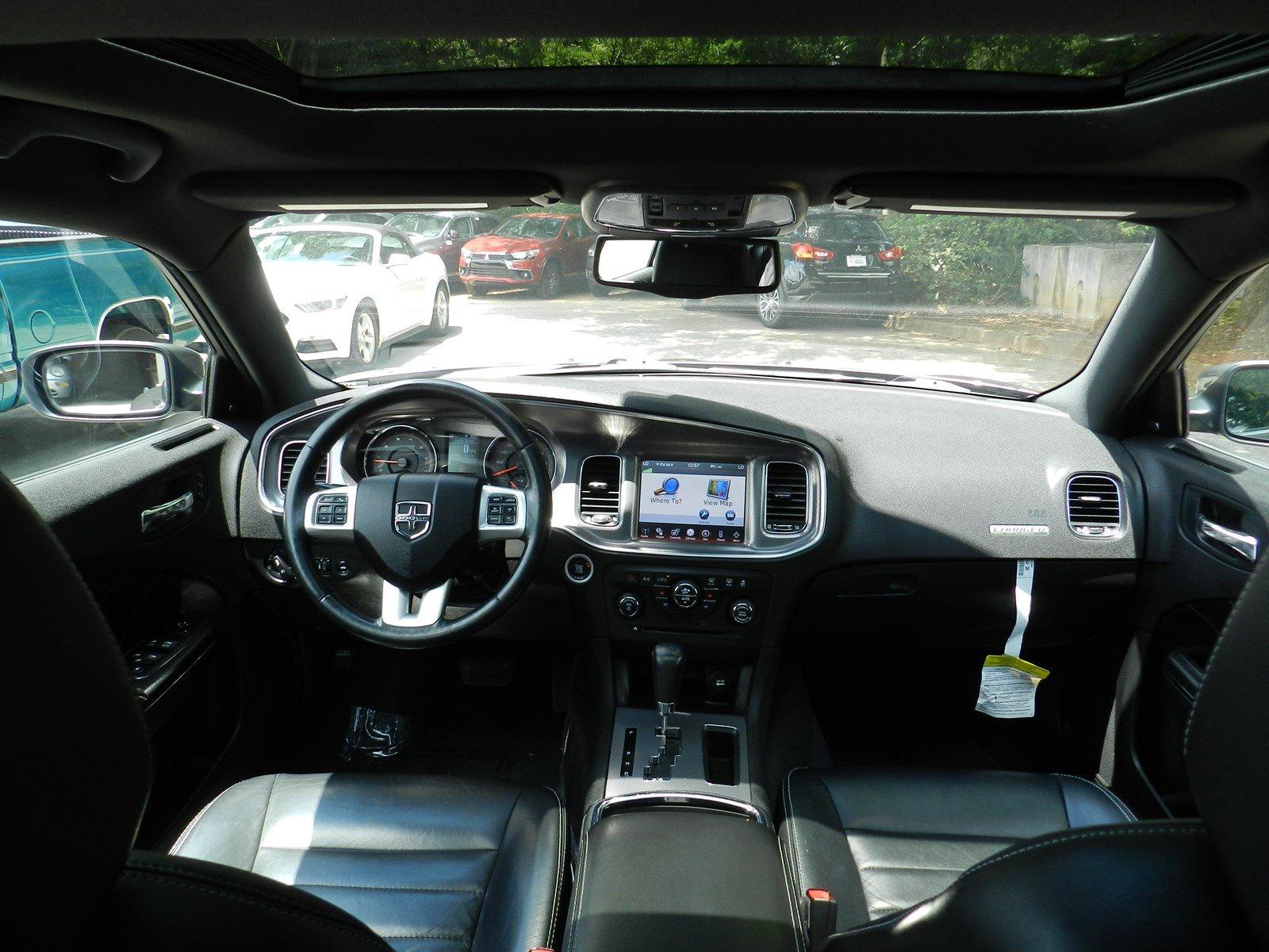 2011 dodge charger rt interior
